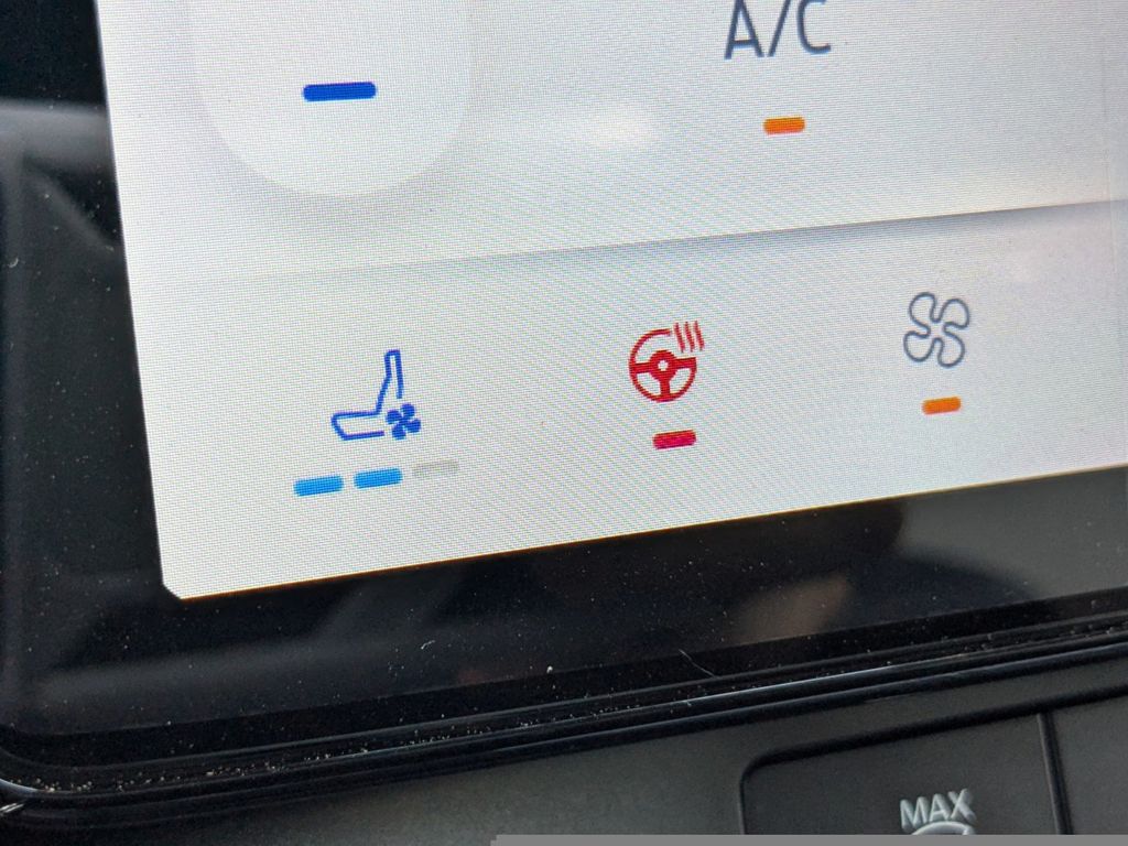 2025 Ford F-150 Lightning Platinum