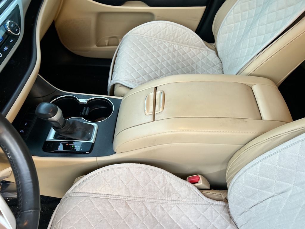 Thumbnail: 2017 Toyota Highlander - 27