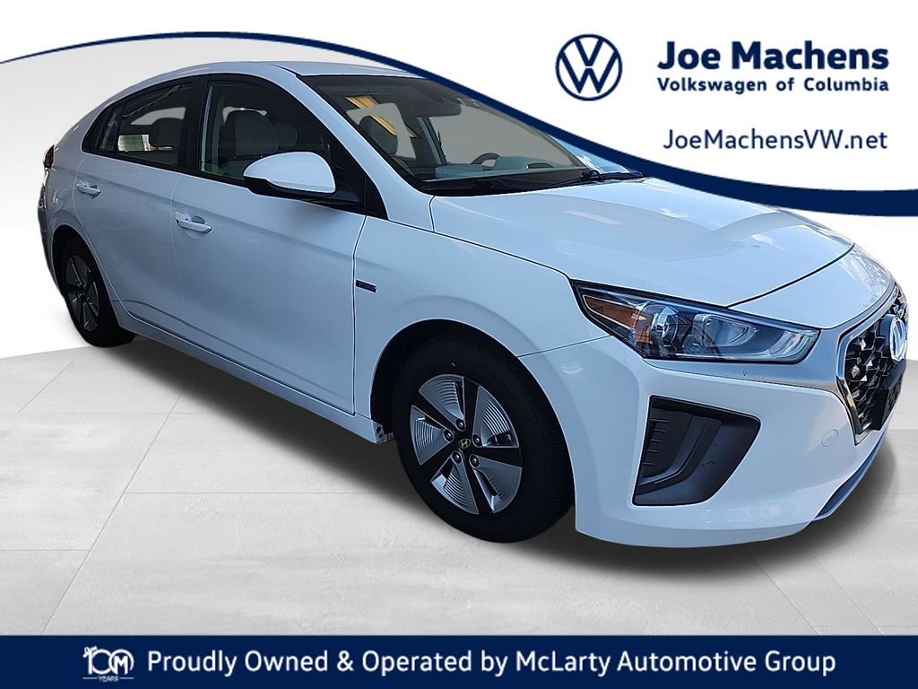 Ceramic White 2020 Hyundai Ioniq Hybrid Hatchback Front-Wheel Drive 6-Speed Dual Clutch