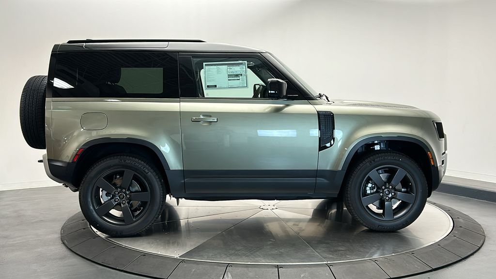 2024 Land Rover Defender 90 6