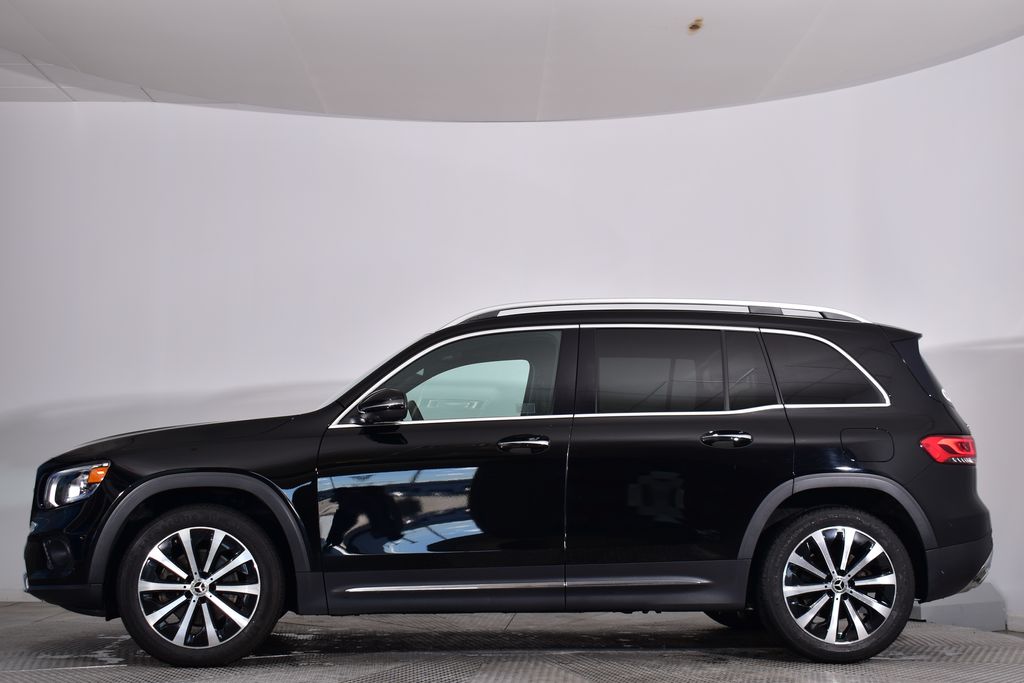 Thumbnail: 2021 Mercedes-Benz GLB - 2