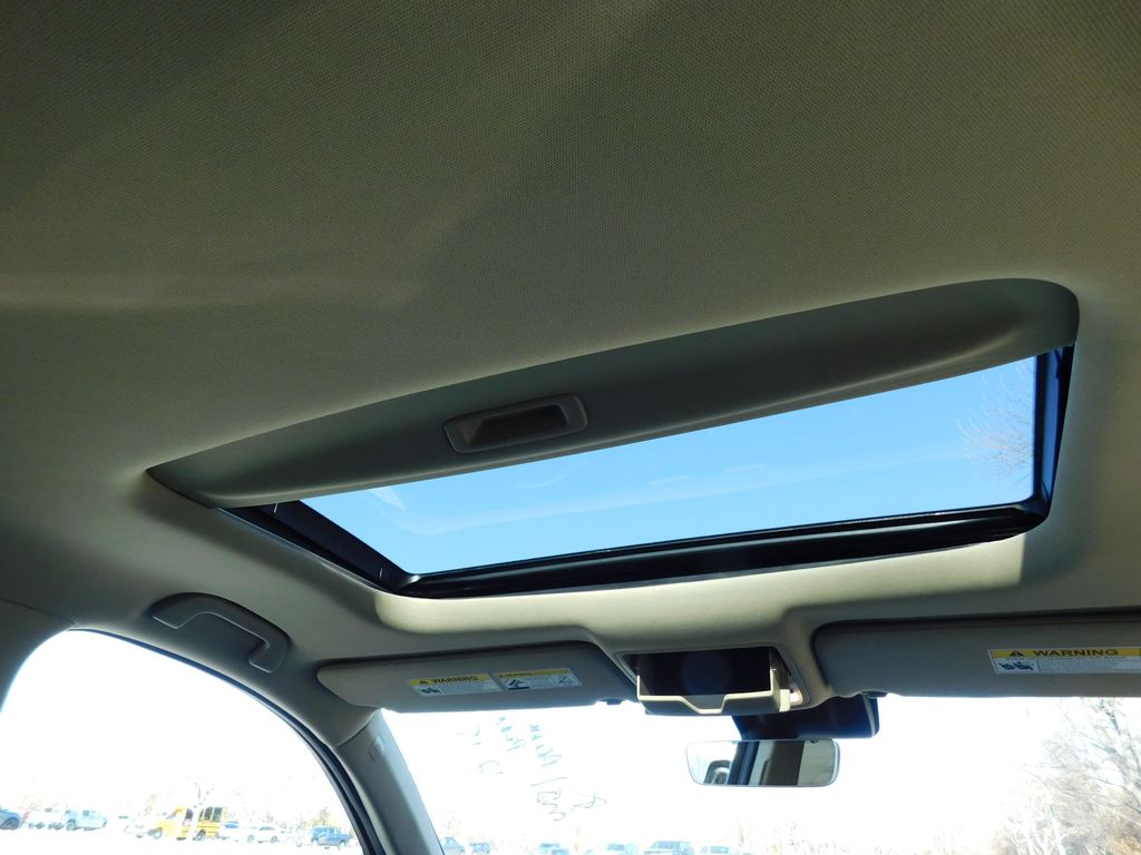 Thumbnail: 2017 Acura MDX - 6