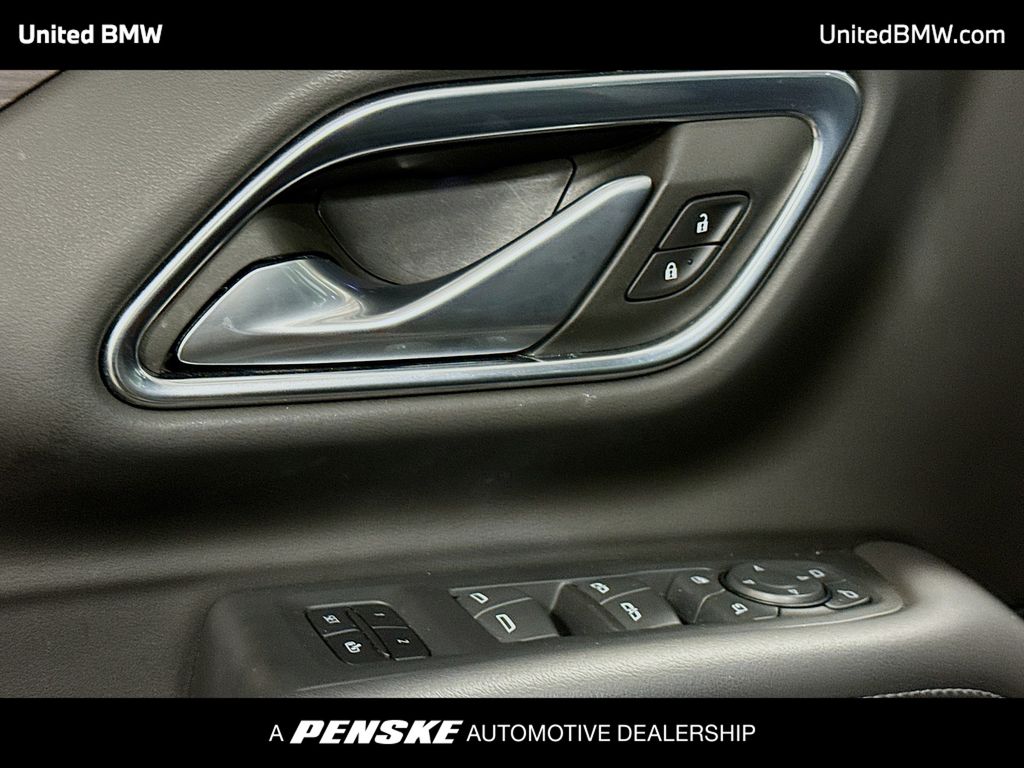 Thumbnail: 2022 Chevrolet Tahoe - 3