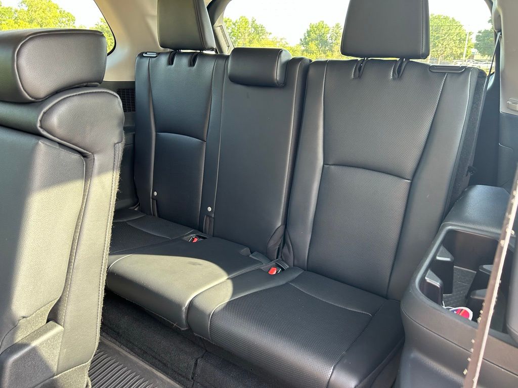 2024 Toyota Grand Highlander XLE 13