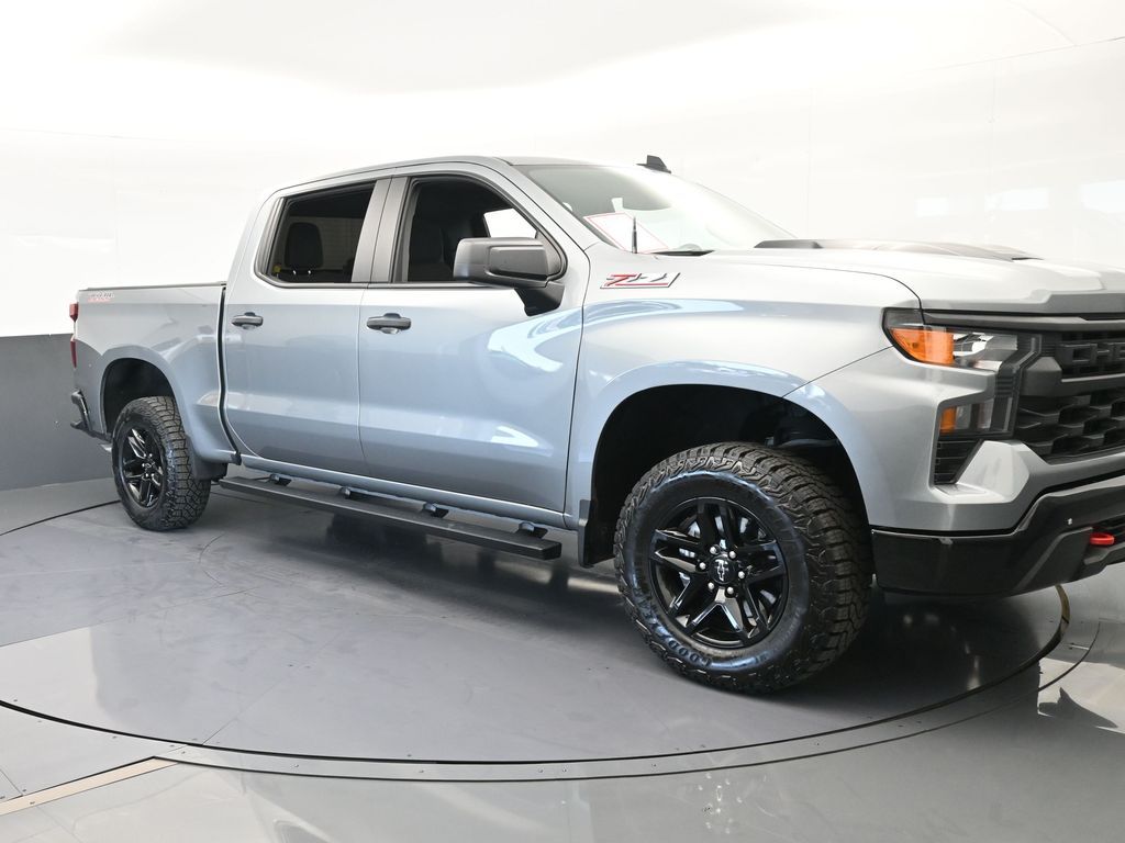 Used 2024 Sterling Gray Metallic Chevrolet Custom Trail Boss image 8