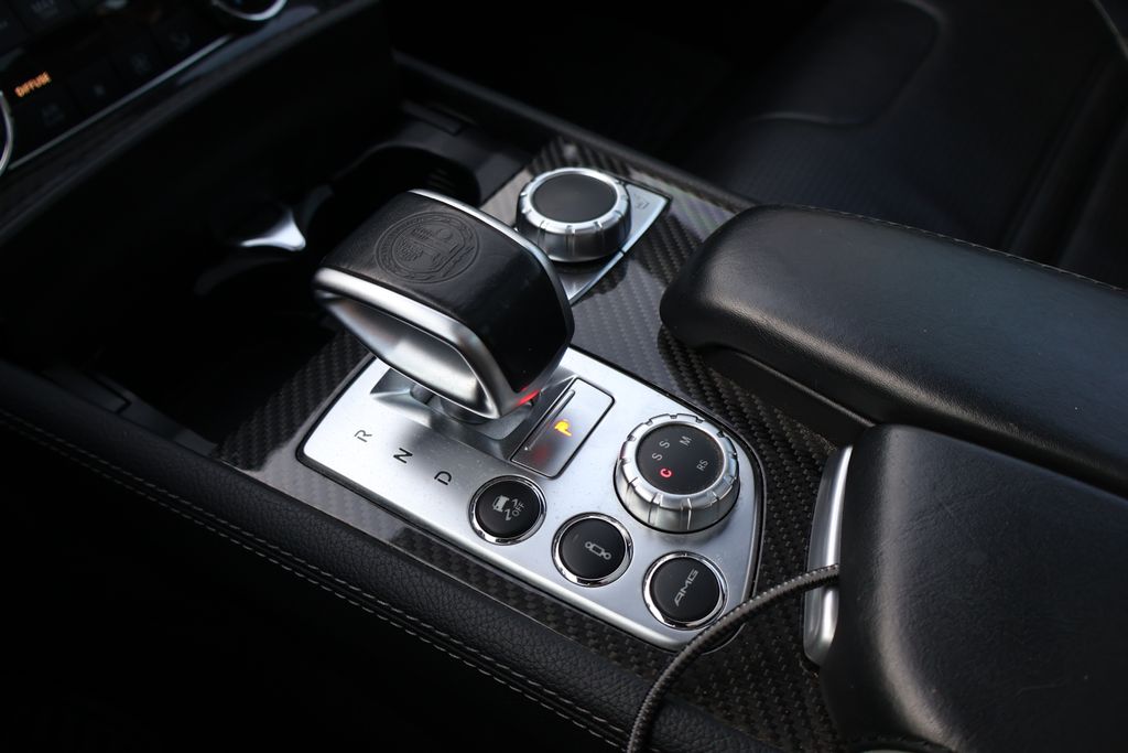 Thumbnail: 2013 Mercedes-Benz SL-Class - 28