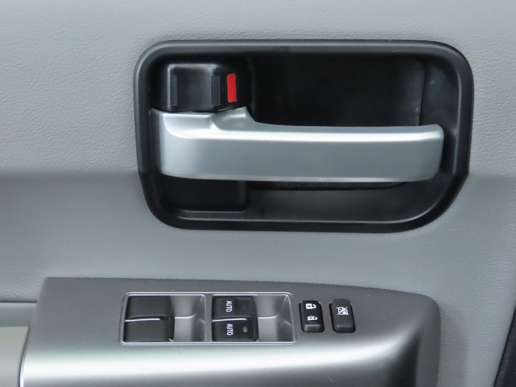 Thumbnail: 2021 Toyota Sequoia - 24