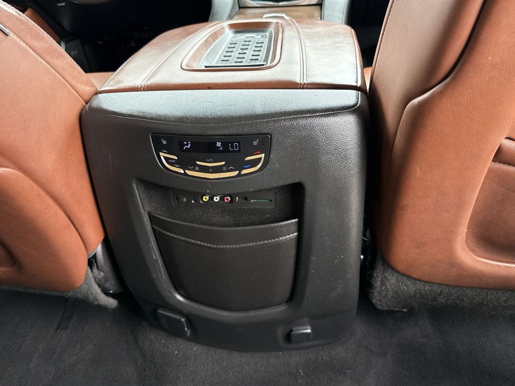 Thumbnail: 2015 Cadillac Escalade - 18