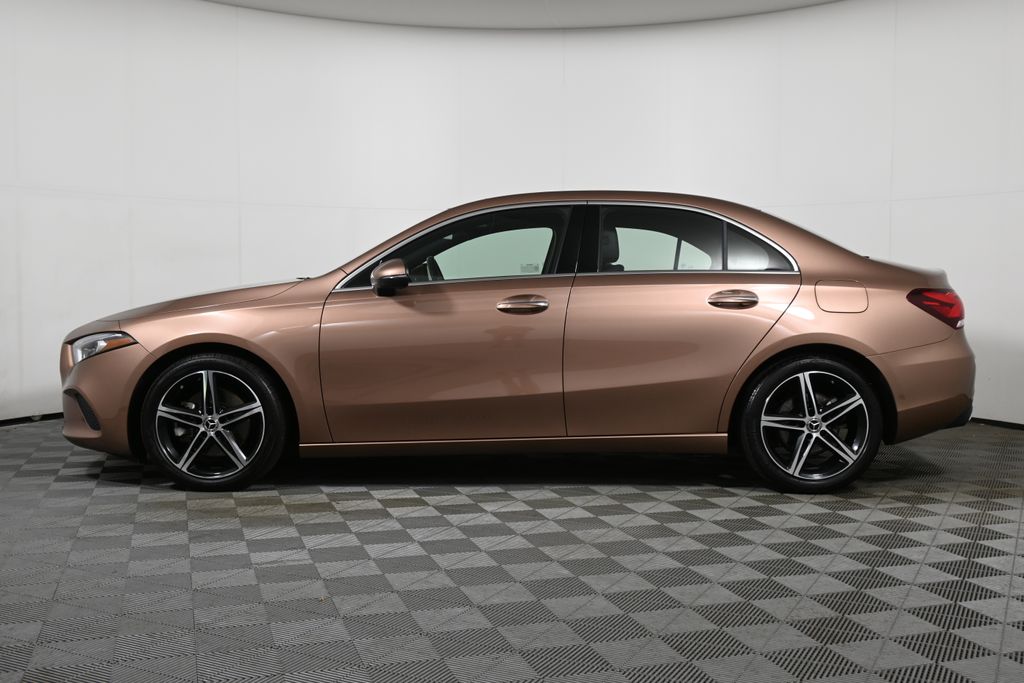 Thumbnail: 2022 Mercedes-Benz A-Class - 2