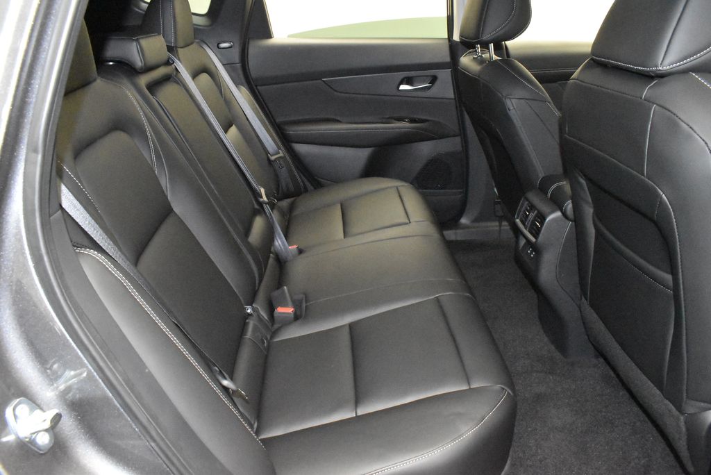 2025 Nissan Murano SV 29
