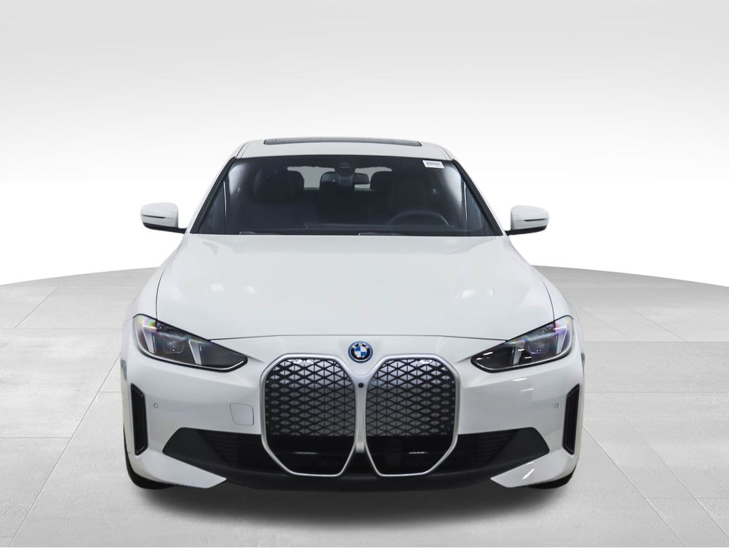 Thumbnail: 2025 BMW i4 - 8