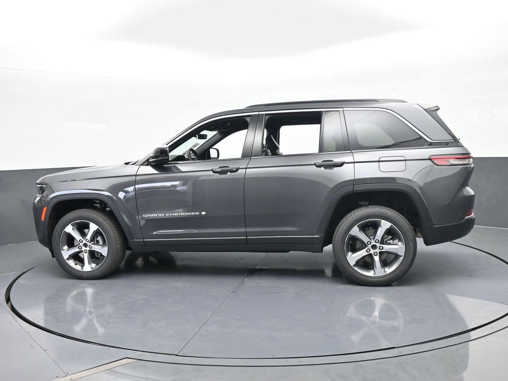 New 2026 Baltic Gray Metallic Clearcoat Jeep Limited image 3