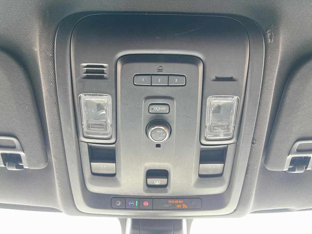 Used 2021 White Chevrolet RST image 23
