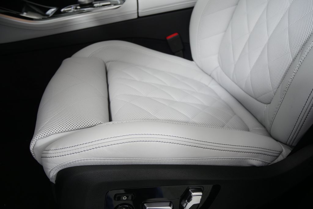 Thumbnail: 2026 BMW X5 - 9