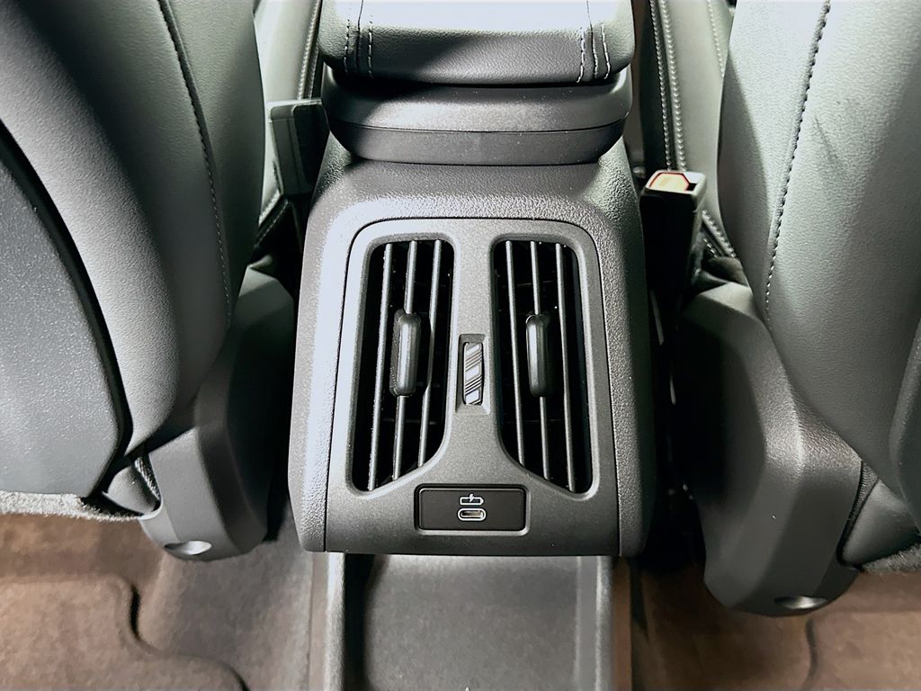 Thumbnail: 2026 BMW X1 - 18