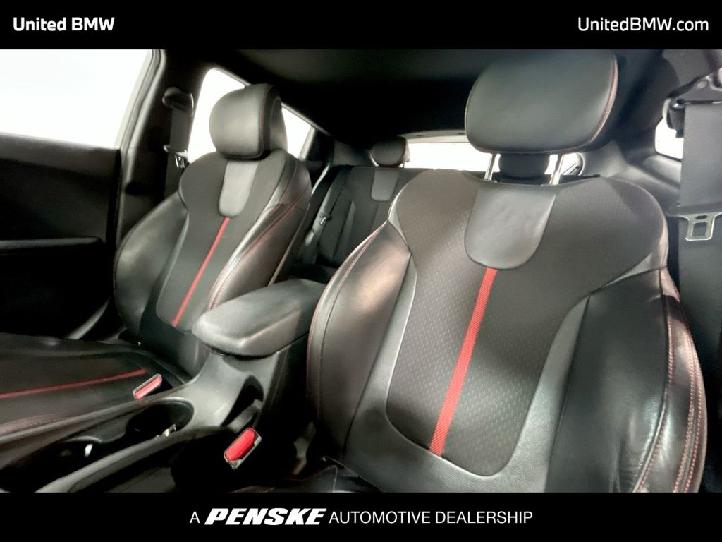 2019 Hyundai Veloster Turbo 13