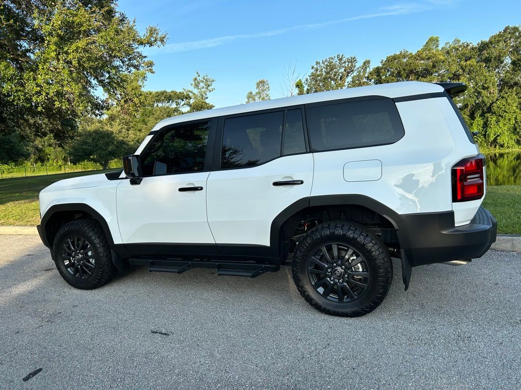 Thumbnail: 2025 Toyota Land Cruiser - 3