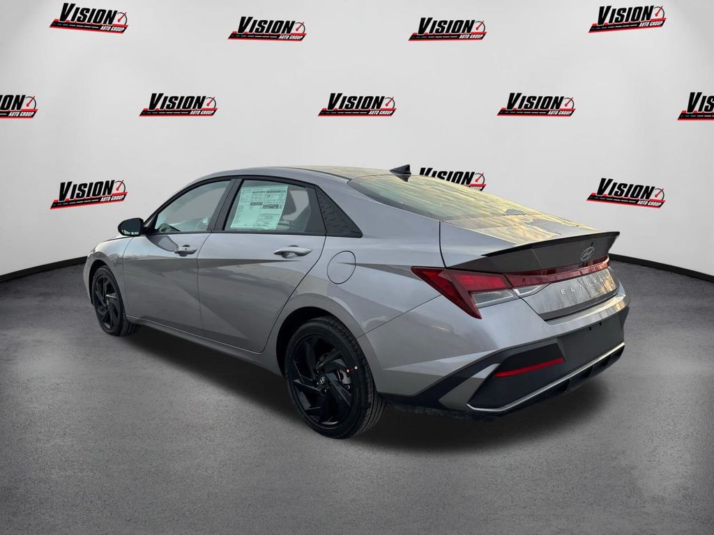 New 2026 Silver Hyundai SEL Sport image 7