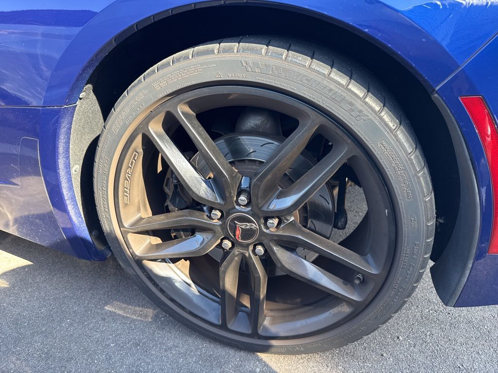 Thumbnail: 2019 Chevrolet Corvette - 18