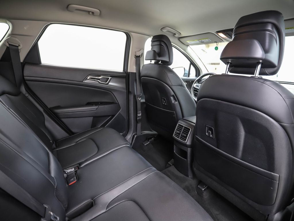 Thumbnail: 2023 Kia Sportage - 26