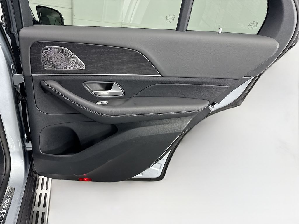 Thumbnail: 2025 Mercedes-Benz GLE - 26