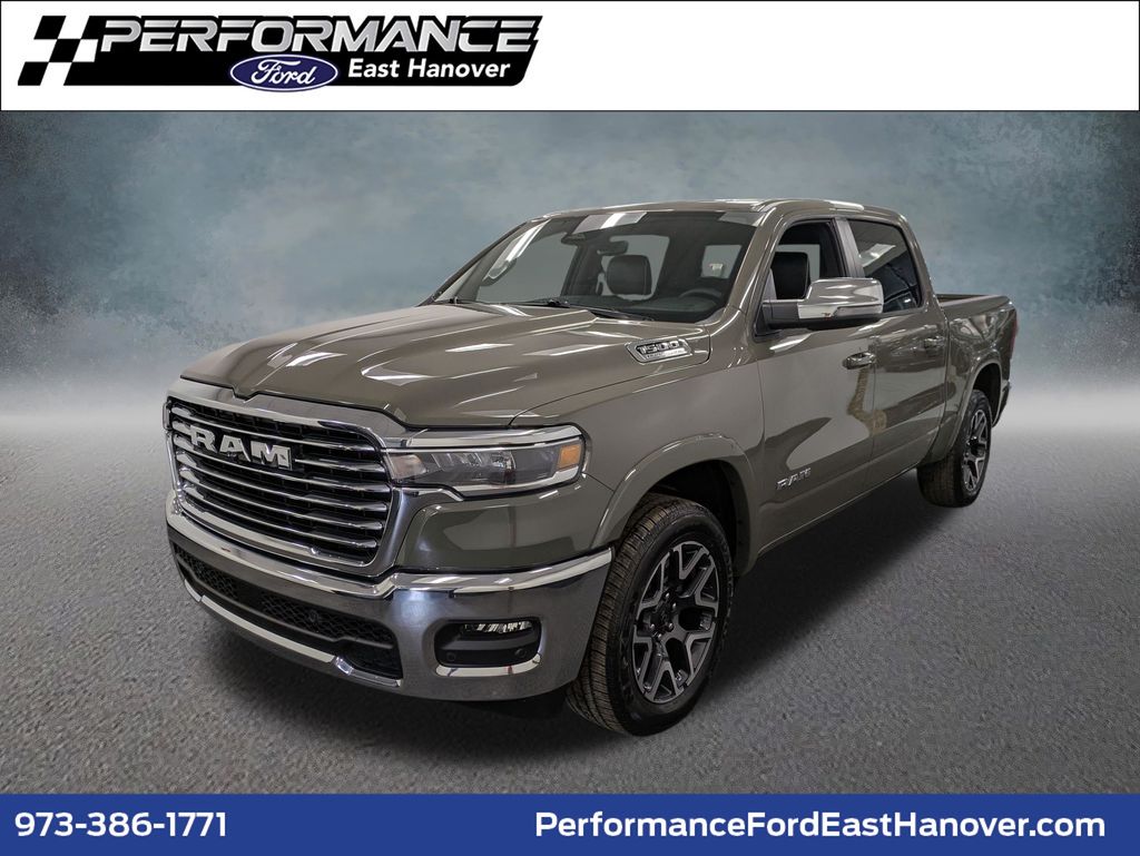 2026 RAM 1500 Laramie Crew Cab 4WD