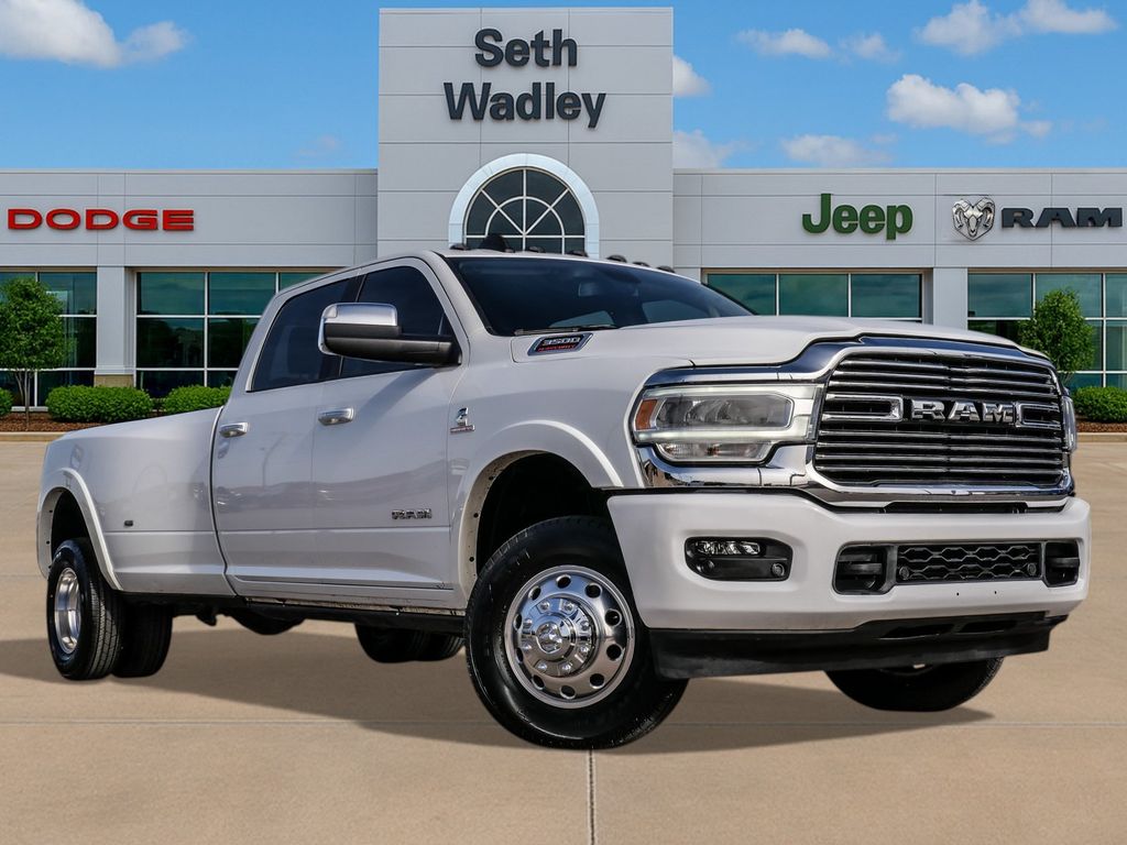 2022 RAM 3500 Laramie Crew Cab LB DRW 4WD