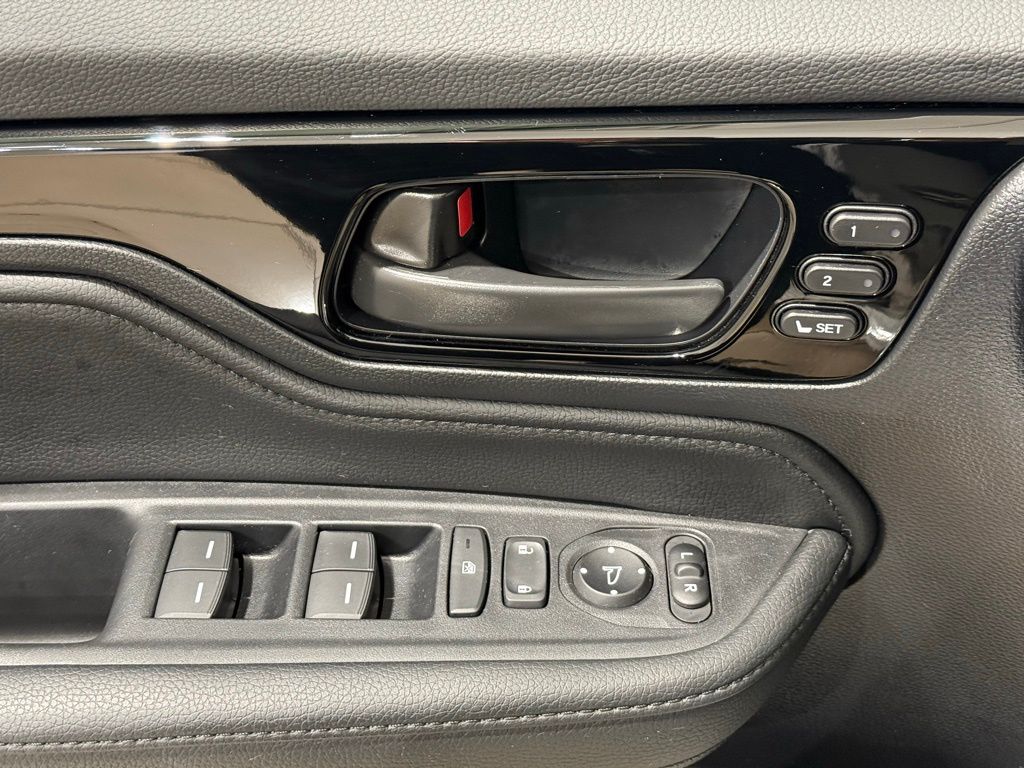 Thumbnail: 2025 Honda Odyssey - 16