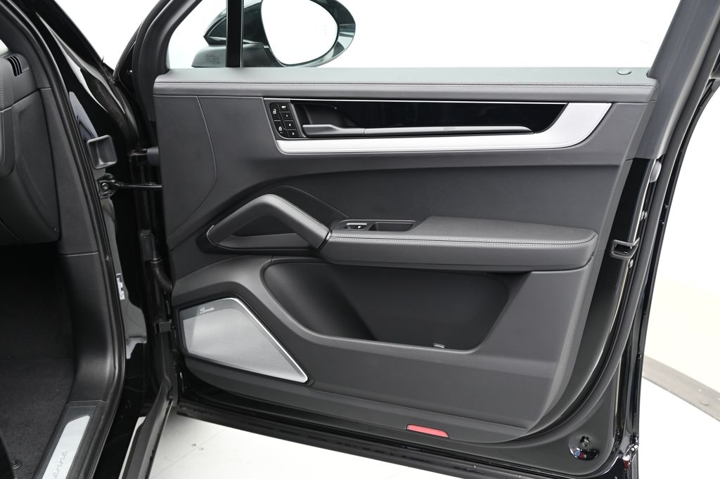 2024 Porsche Cayenne  20