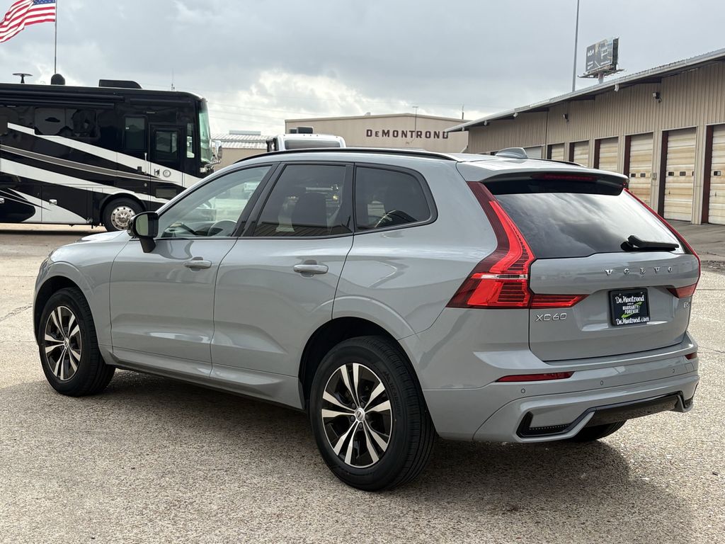 Certified Used 2024 Gray Metallic Volvo B5 Core image 6