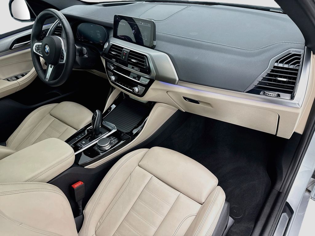 Thumbnail: 2021 BMW X4 - 16