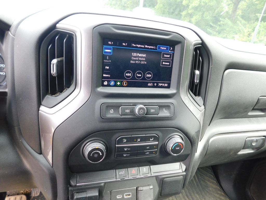 Thumbnail: 2022 Chevrolet Silverado 2500 - 9