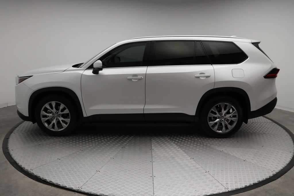 2025 Toyota Grand Highlander Limited 12
