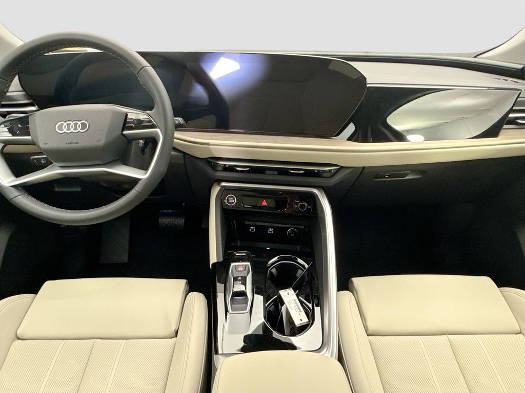 Thumbnail: 2025 Audi Q5 - 13
