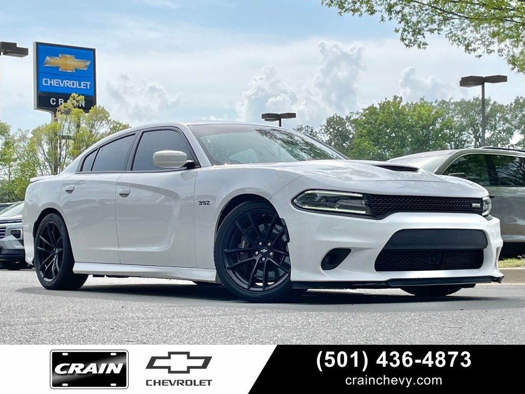 White 2018 Dodge Charger Sedan Rear-Wheel Drive 8-Speed Automatic