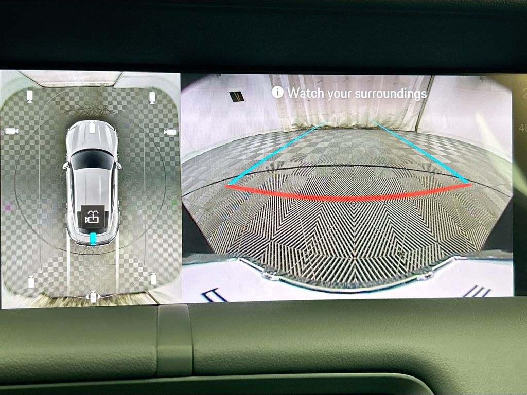 Thumbnail: 2026 Porsche Taycan - 18