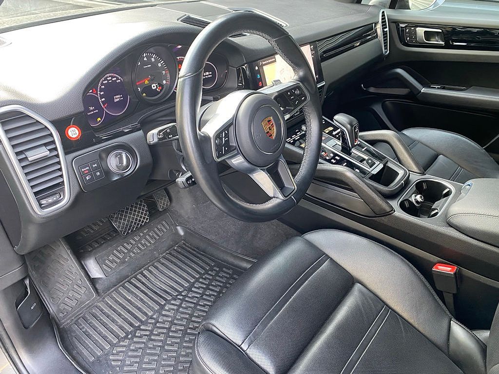 Thumbnail: 2022 Porsche Cayenne - 8