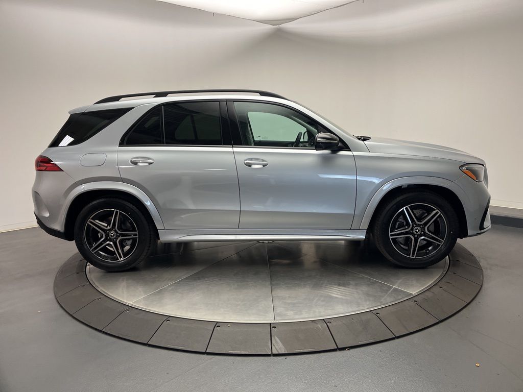 Thumbnail: 2026 Mercedes-Benz GLE - 8
