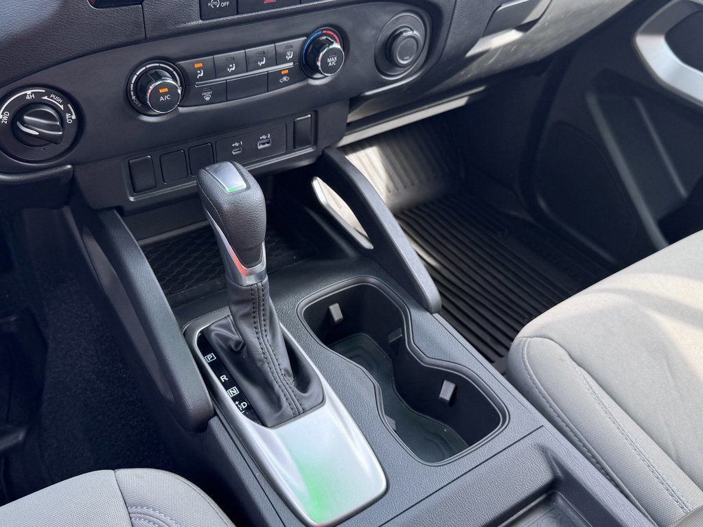 2023 Nissan Frontier Crew Cab SV 4x4
