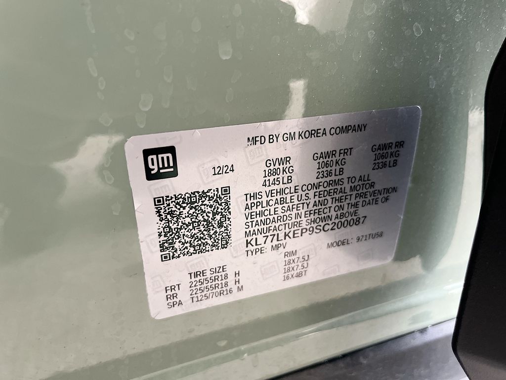 Used 2025 Green Chevrolet ACTIV image 33