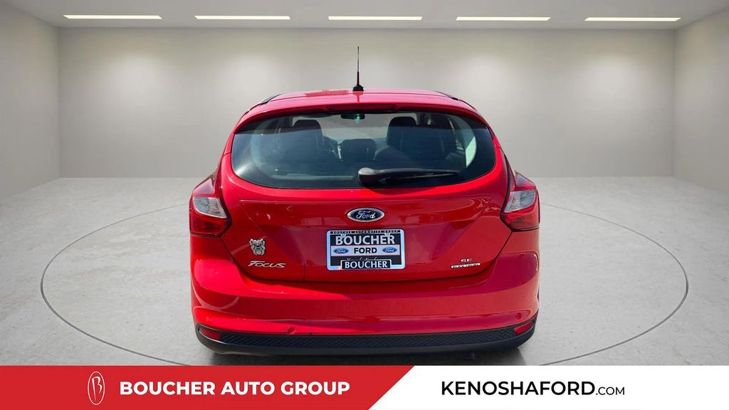 Used 2013 Race Red Ford SE image 6