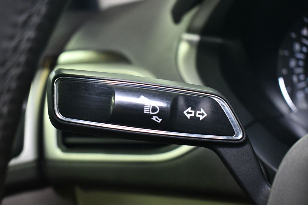 Thumbnail: 2017 Lincoln MKZ - 21