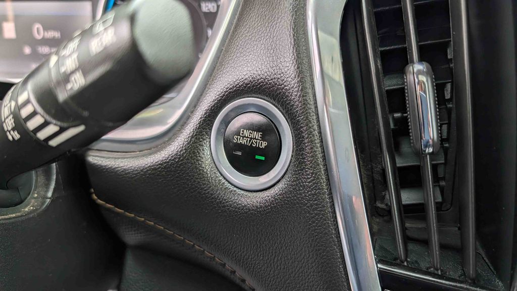 Used 2020 Chevrolet Traverse Premier 4D Sport Utility