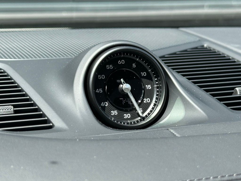 Thumbnail: 2026 Porsche Cayenne - 32