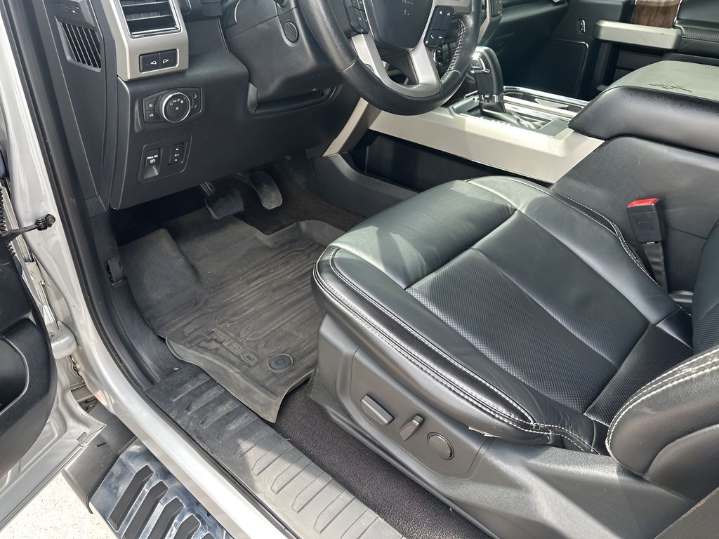 Used Car 2019 Ford F-150  Lariat For Sale Under $25,000 In Austin, Texas