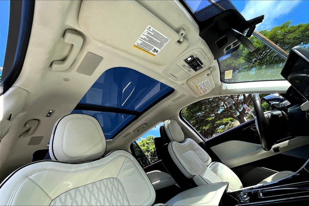 Used 2022 Gray Lincoln Black Label image 17