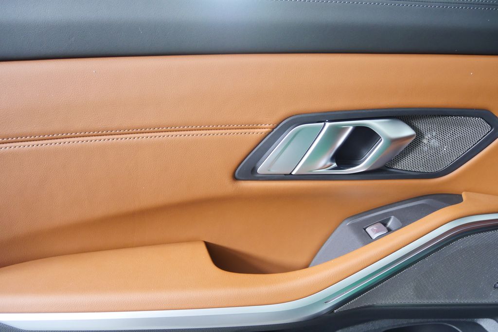 Thumbnail: 2026 BMW M3 - 16