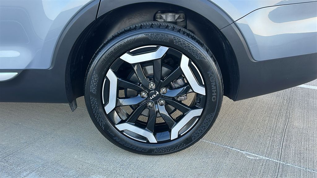 2025 Kia Telluride S Silver at Legacy Ford
