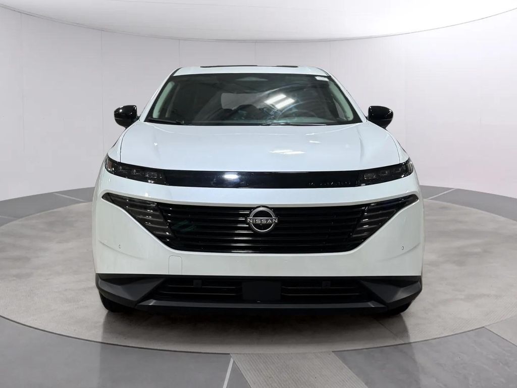 Certified Used 2025 Everest White Pearl Tricoat Nissan SL image 8