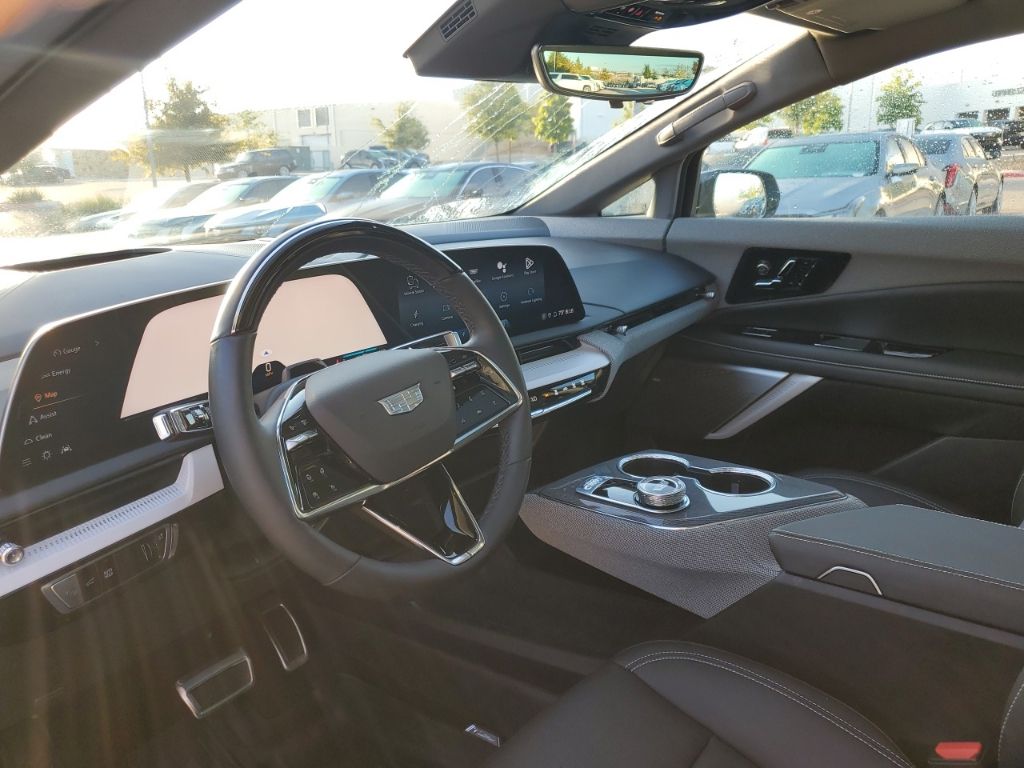 Used Car 2025 Cadillac Optiq  Sport 2 For Sale Under $50,000 In Austin, Texas